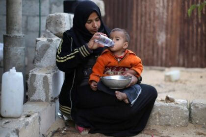 Pregnant Women and Babies Drink Salty Water in Gaza Due to Israeli Blockade